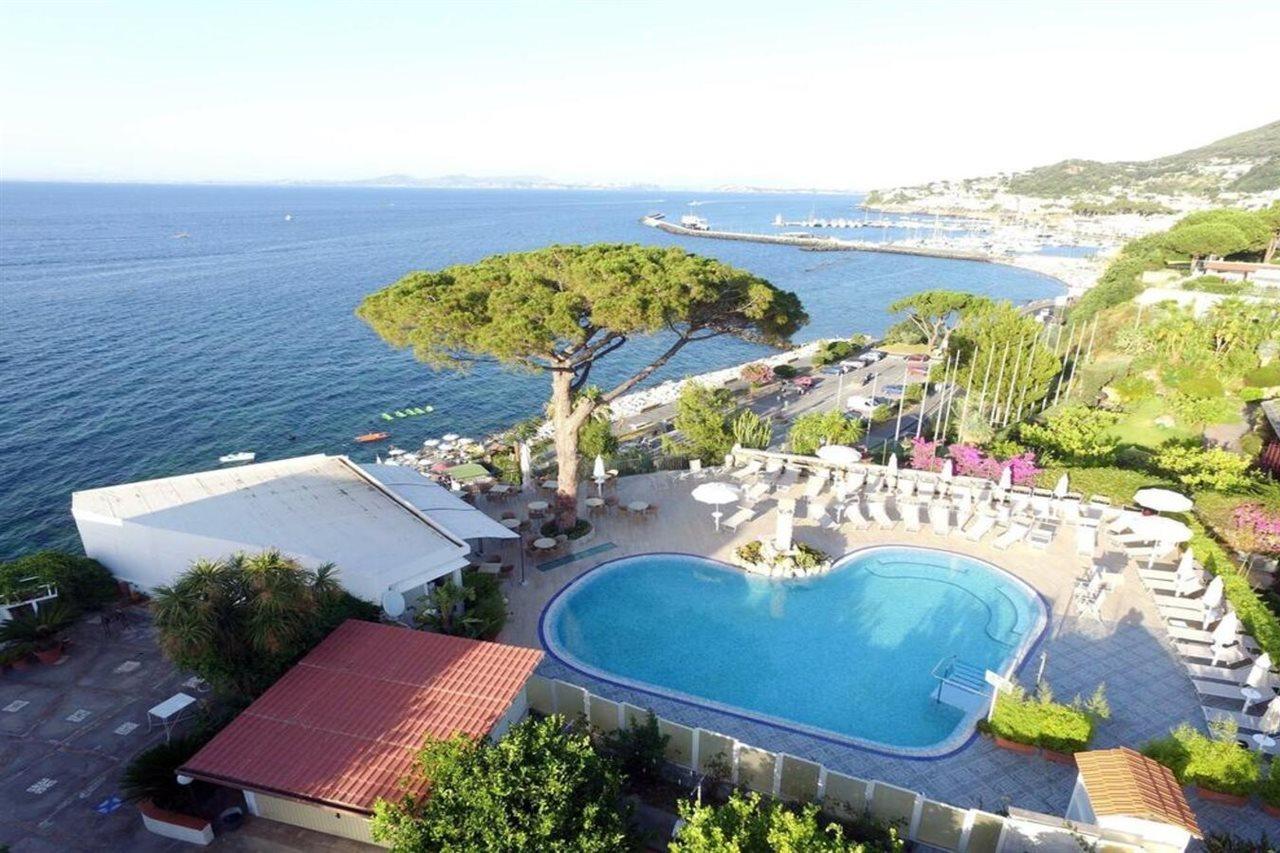 Hotel L'Approdo 카사밋쵸라테르메 외부 사진