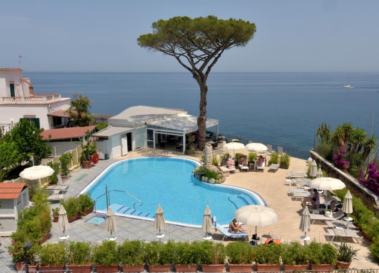 Hotel L'Approdo 카사밋쵸라테르메 외부 사진